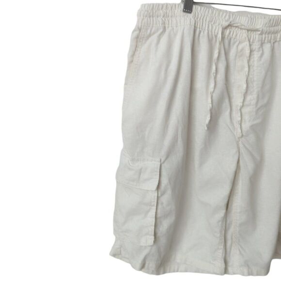 Onia Tom Linen Cargo Shorts - Picture 7 of 8